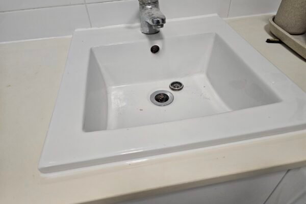 Sink sealing 2